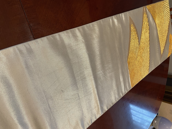 豪華な刺繍の袋帯リメイク　正絹テーブルランナー　プレゼント1525 1526 7枚目の画像