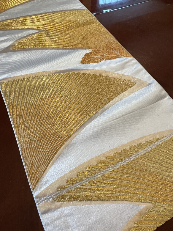 豪華な刺繍の袋帯リメイク　正絹テーブルランナー　プレゼント1525 1526 6枚目の画像