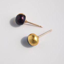 金葉珍珠【Pierce】黑金6.5mm|&lt;&lt;兩種顏色可選&gt;&gt;淡水珍珠金葉14kgf耳釘 第3張的照片