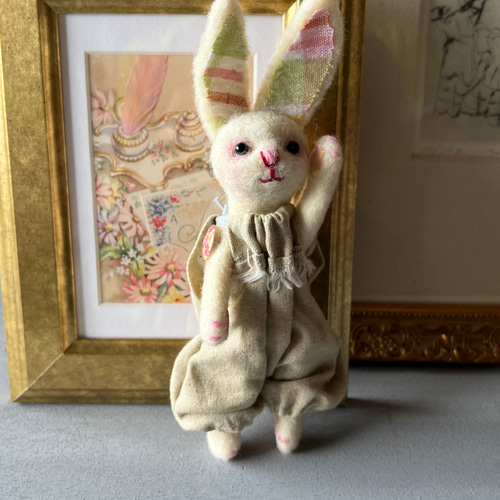 ✿羊毛フェルト✿うさ、うさ、うさちゃん✿白＆ブラウン✿ Amazon.co.jp: うさぎパーツ 【小】1個入【カラー：ホワイト