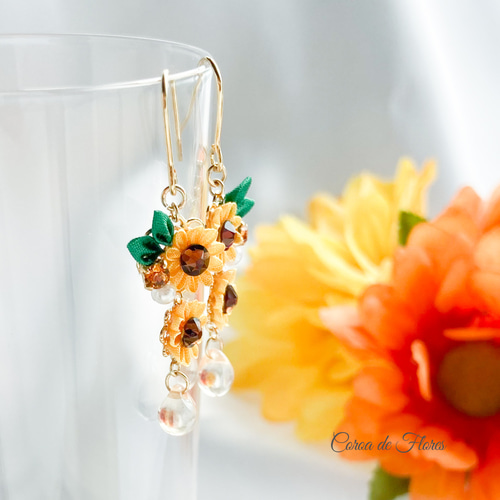 ひまわりのゆれるピアス/イヤリング つまみ細工 正絹羽二重 シルク