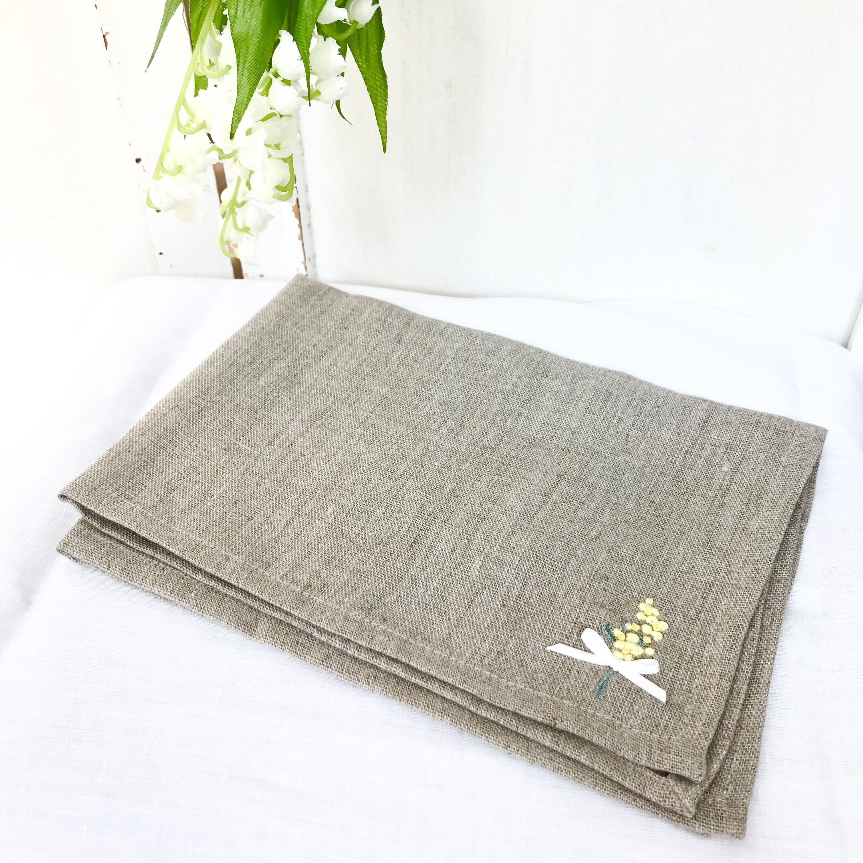 ミモザ刺繍のテーブルクロス その他キッチン小物 Fragrance of baby