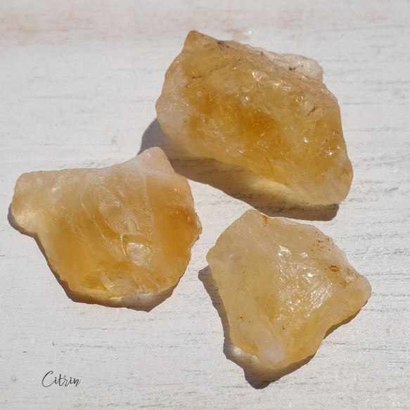 天然石3個セット合計約40gシトリン(ブラジル産)ラフロック黄水晶11月誕生石 原石穴なし[ctr-220520-04] 1枚目の画像
