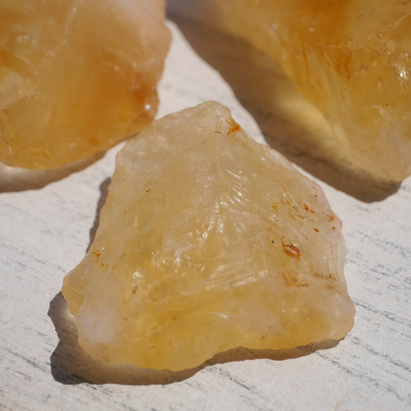 天然石3個セット合計約40gシトリン(ブラジル産)ラフロック黄水晶11月誕生石 原石穴なし[ctr-220520-04] 6枚目の画像