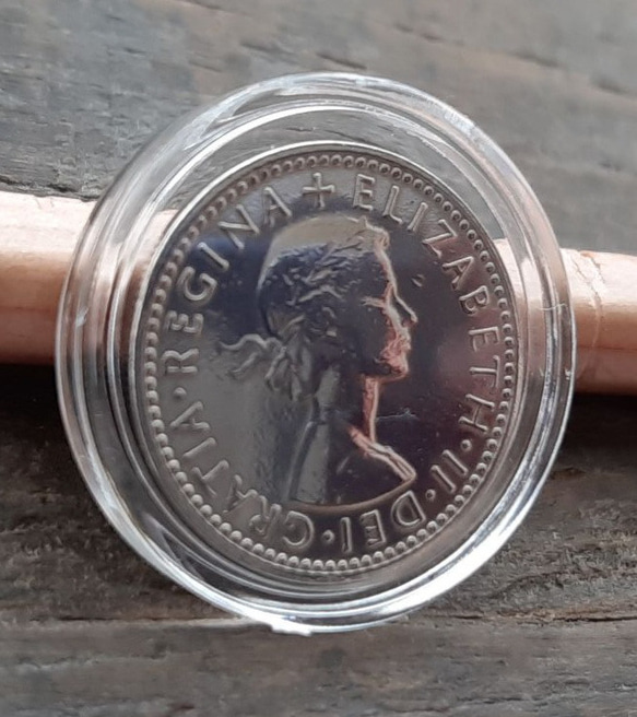 1958年 ヴィンテージ 幸せのシックスペンス イギリス  ラッキー6ペンス 英国コイン  美品です 本物 19.5mm 2枚目の画像