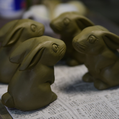 瓦のウサギ 干支小物 その他置物 いぶしギャラリー瓦廊 通販 13974758