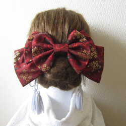 髪飾りリボン✿金襴 桜　深紅　　ウエディング　成人式　卒業式　着物　袴　振袖　浴衣 4枚目の画像