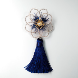 紫陽花の約束 Color2:紺 刺繍ピアス 大ぶり ウェディング 結婚式 ジューンブライド 2枚目の画像