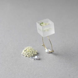繡球花蕾絲花朵和立方氧化鋯開口戒指 萬能的啞光生日禮物 第2張的照片