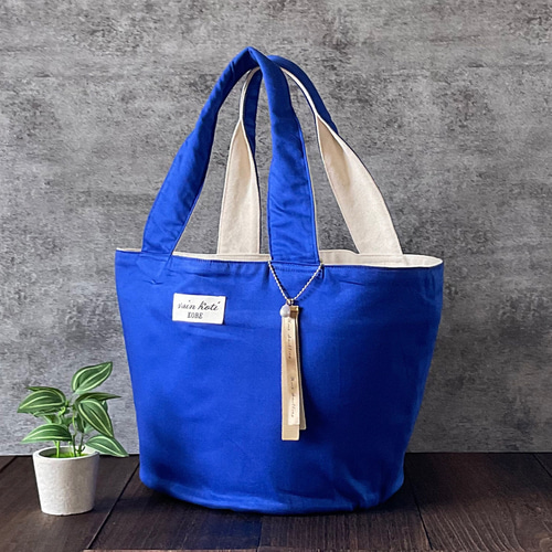 バケツ型トート（М）ロイヤルブルー トートバッグ かるふ 通販