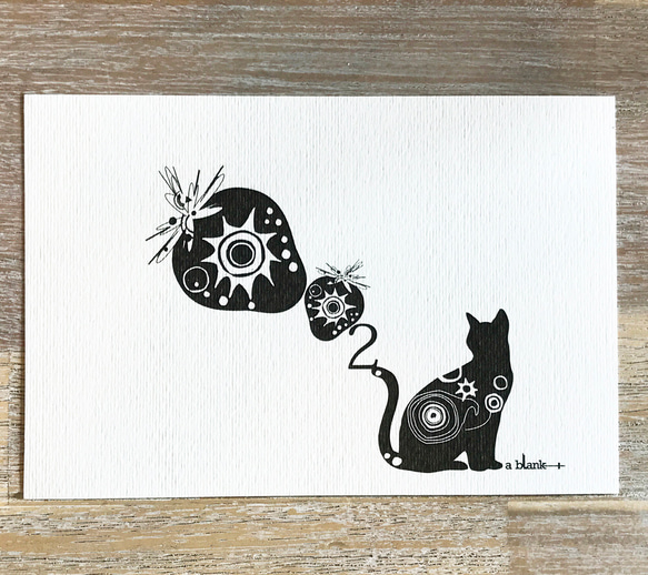猫イラスト 線画　「苺で遊ぶ猫」 ポストカードセット 2枚目の画像