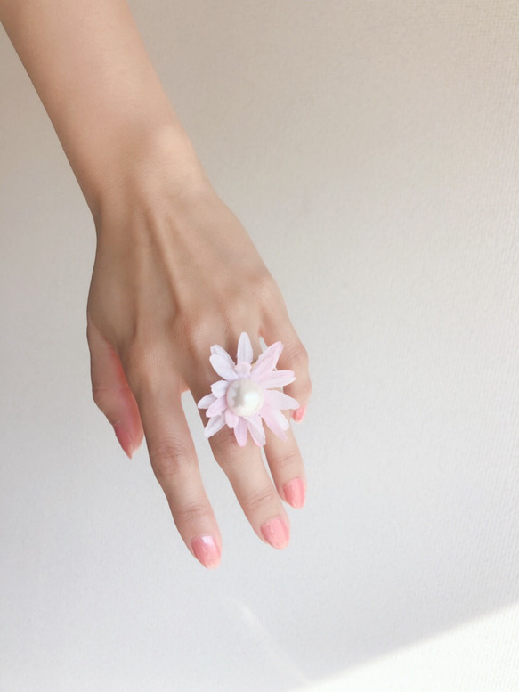大珍珠戒指♡粉色雛菊 第1張的照片