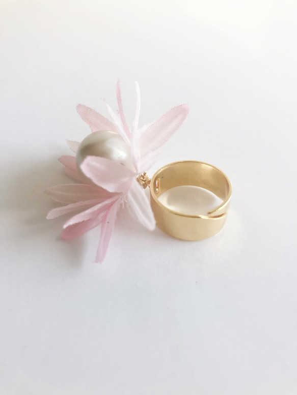 big pearl ring♡pink daisy 3枚目の画像