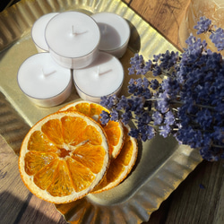 ラベンダー＆オレンジの香り　ソイキャンドル    ティーライト５個セット 1枚目の画像