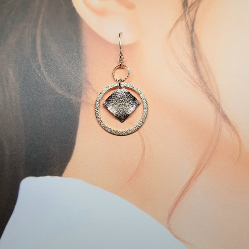 日輪・月輪』（ゴールド系・シルバー系） ピアス（フック・チェーン