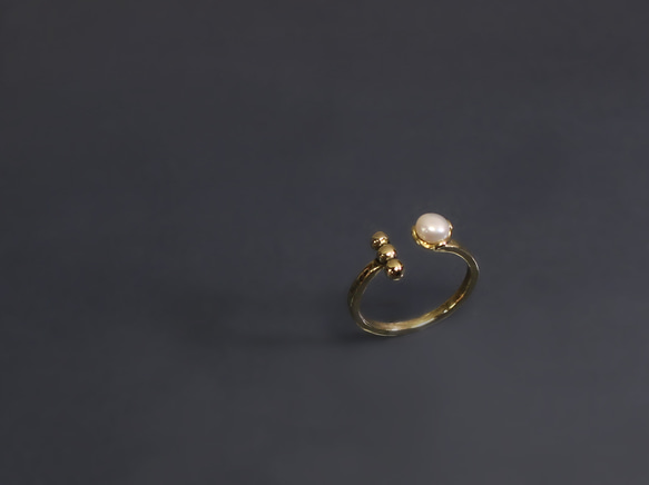 小品系列-小珍珠開口黃銅戒 第1張的照片