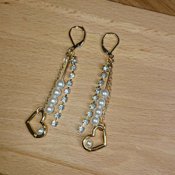 ハンドメイド ピアス✨パールとハート ピアス（フック・チェーン  