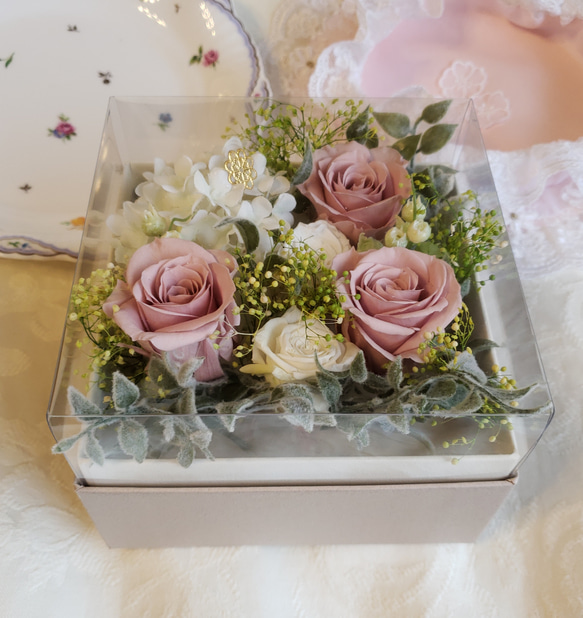 再販☆結婚祝い　記念日フラワーギフト☆プリザーブドフラワー　バラ　モーブピンクBOXデザイン 8枚目の画像