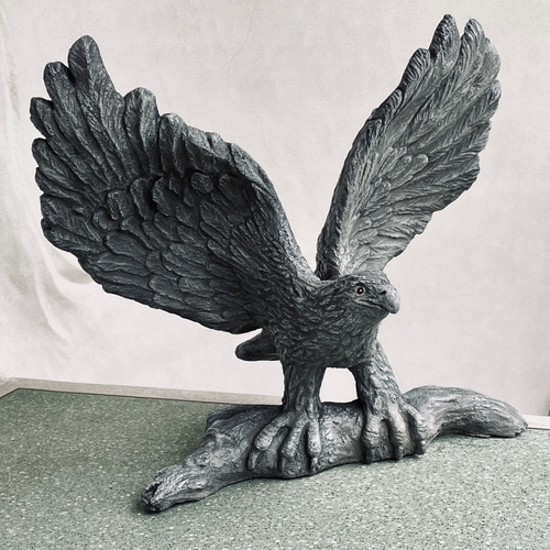 Sold】オブジェ 石像風 / 鷲 / 鷹 / 左官屋てづくりの一点物