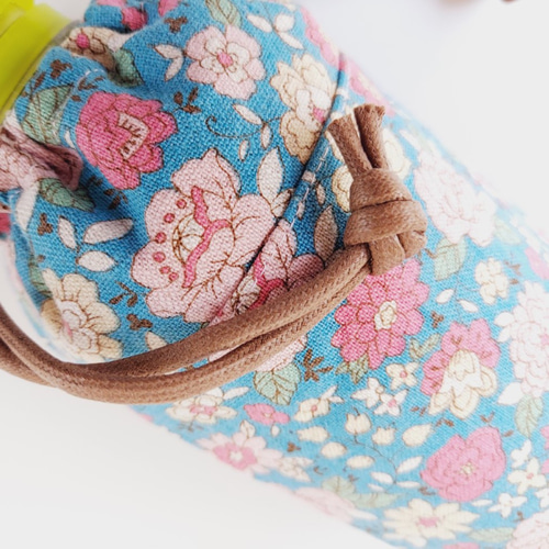 ハンドメイド　巾着袋　ペットボトルカバー 専用》 拡大版巾着バッグ ペットボトルカバー ハンドメイド