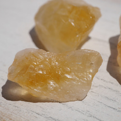 天然石3個セット合計約39gシトリン(ブラジル産)ラフロック黄水晶11月誕生石 原石穴なし[ctr-220520-07] 9枚目の画像