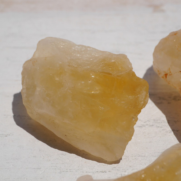 天然石3個セット合計約39gシトリン(ブラジル産)ラフロック黄水晶11月誕生石 原石穴なし[ctr-220520-07] 4枚目の画像