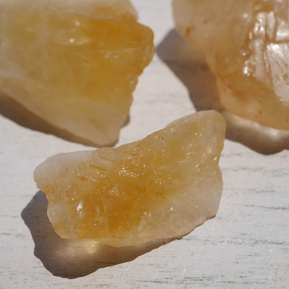 天然石3個セット合計約39gシトリン(ブラジル産)ラフロック黄水晶11月誕生石 原石穴なし[ctr-220520-07] 2枚目の画像