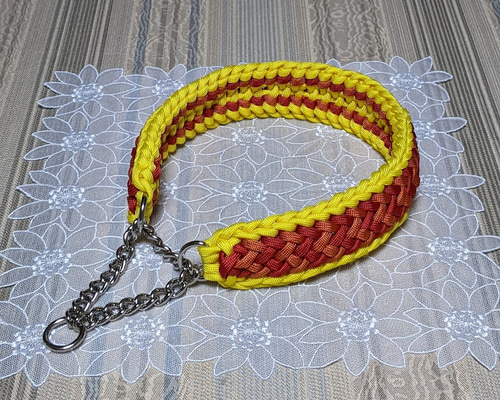 パラコード首輪　ハーフチョーク　太め　トリコカラー　№031 パラコード首輪 ダブル編みハーフチョークタイプ