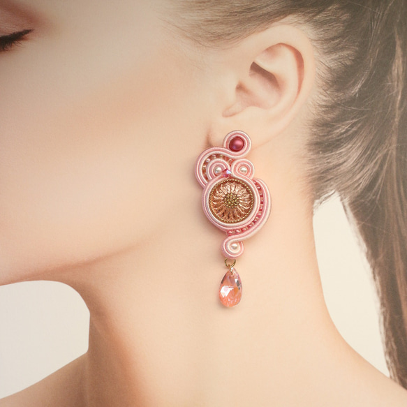 【Annabelle】索飾耳環或耳環【捷克玻璃紐扣淺玫瑰】 第3張的照片