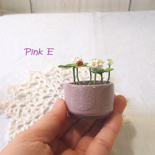 2309-9  手のひら巾着サシェ 香り袋  てんとう虫とクローバー グリーン 2309-9 手のひら巾着サシェ 香り袋 てんとう虫とクローバー グリーン