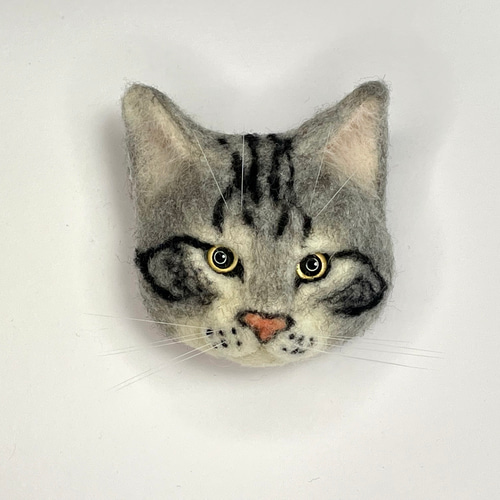 羊毛フェルト猫 リアル可愛いアメリカンショートヘアのブローチ
