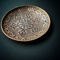 銅のお皿（ガラムザニー）Φ20ｃｍ【GHALAM ZANI -015】 5枚目の画像