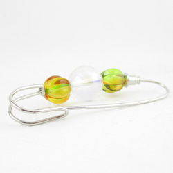 ちょっとした噂話は、私の心とクォーツを揺さぶるから、もう少し温めてほしい。<カブトピンブローチ>SB873 3枚目の画像