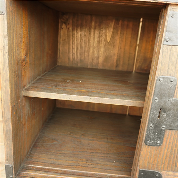 日式五斗櫃仿古櫃櫃實木時尚日式裝飾架子日式現代昭和復古家具舊工具老家具 第12張的照片