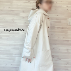 a.myu淡いオフホワイト〜ベージュオーバーサイズのコートジャケット 1枚目の画像