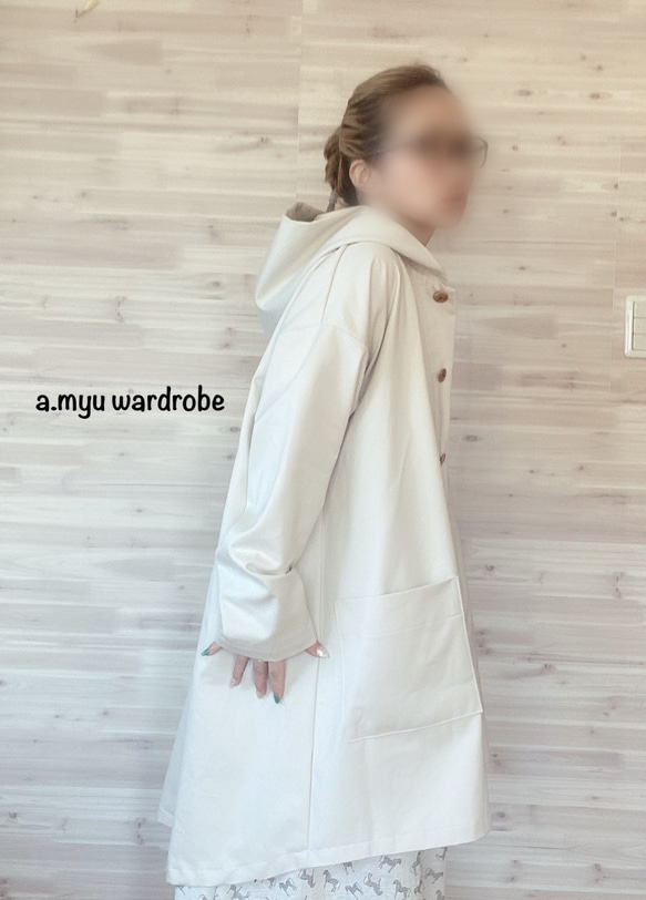 a.myu淡いオフホワイト〜ベージュオーバーサイズのコートジャケット 1枚目の画像