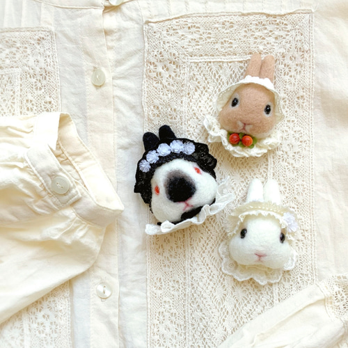 うちの子オーダー】羊毛フェルトのうさぎさん 可愛いブローチ、世界に