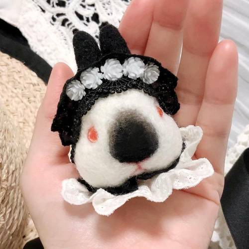 うちの子オーダー】羊毛フェルトのうさぎさん 可愛いブローチ