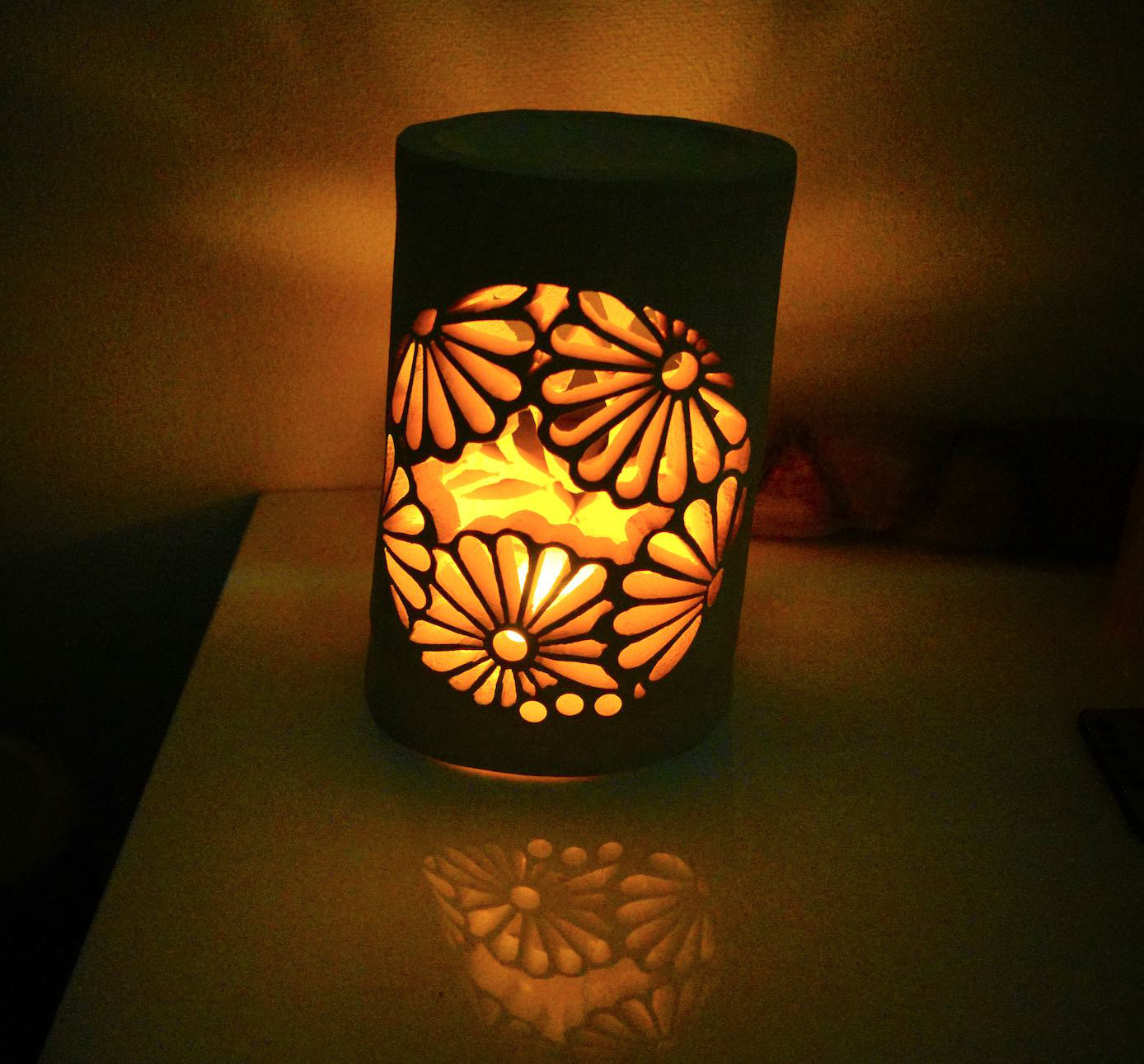 竹灯籠　竹灯り   ロウソクの揺らぎ　両面彫り 竹ランプシェイド 　〜〜和牡丹〜〜