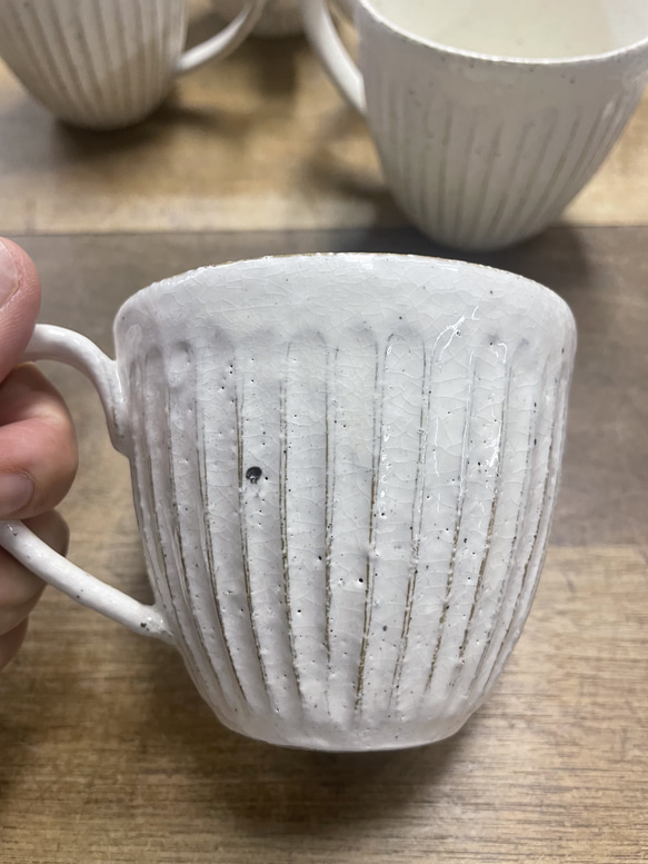 粉引のコーヒーカップ【細いしのぎ】 2枚目の画像