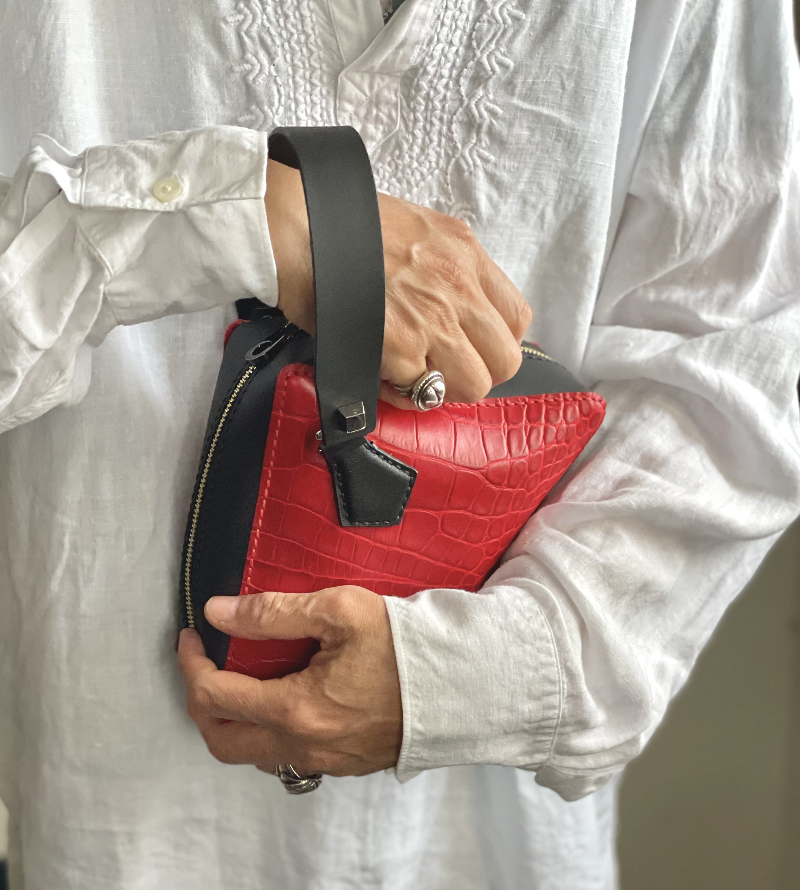 Zemoneni  手作り 動物の出没 collection 手縫い 牛革 クロスボディバッグj n