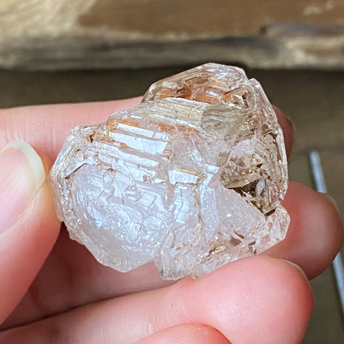 巨大フェンスタークォーツ/骸骨水晶/エレスチャルクォーツ 巨大フェンスタークォーツ/骸骨水晶/エレスチャルクォーツ