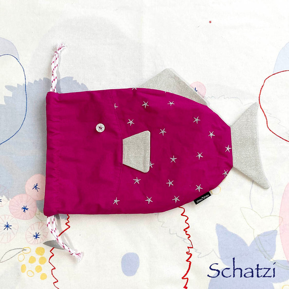 お魚巾着（給食袋）「星のさかな」◆ マゼンタ ピンク 刺繍 2枚目の画像