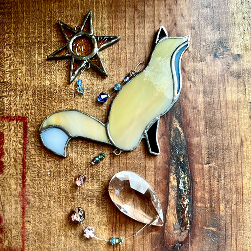 キツネのステンドグラスサンキャッチャー サンキャッチャー 波 通販