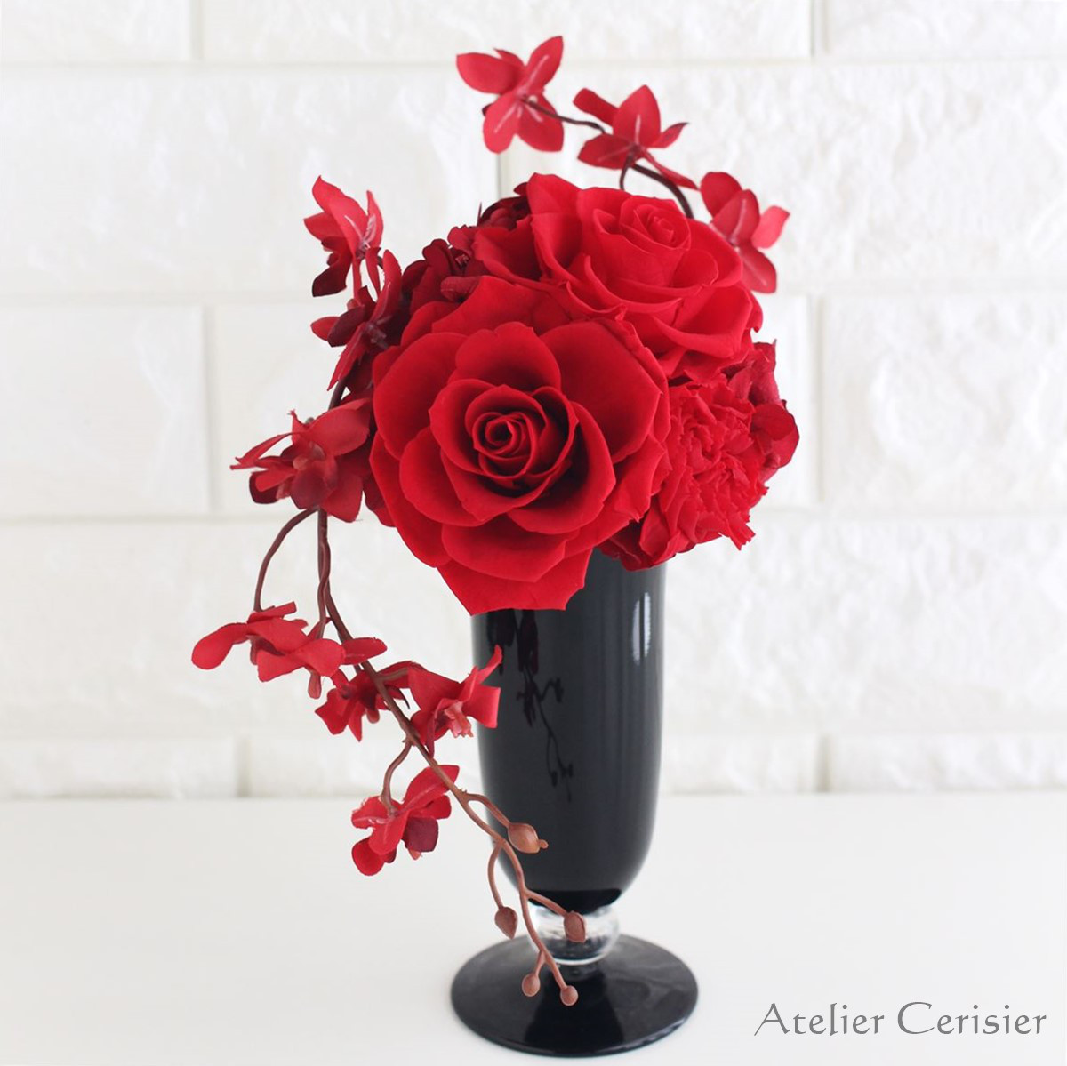 プリザーブドフラワー＜ノワール＞レッド ローズ アレンジメント 赤 バラ【お祝い】還暦
