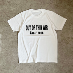 シンプルで合わせやすい♪大人のロゴTシャツ「out of thin air」 4枚目の画像