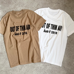 シンプルで合わせやすい♪大人のロゴTシャツ「out of thin air」 3枚目の画像