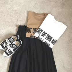 シンプルで合わせやすい♪大人のロゴTシャツ「out of thin air」 1枚目の画像