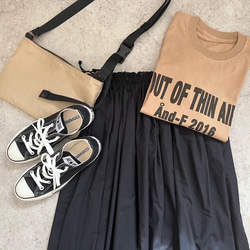 シンプルで合わせやすい♪大人のロゴTシャツ「out of thin air」 8枚目の画像
