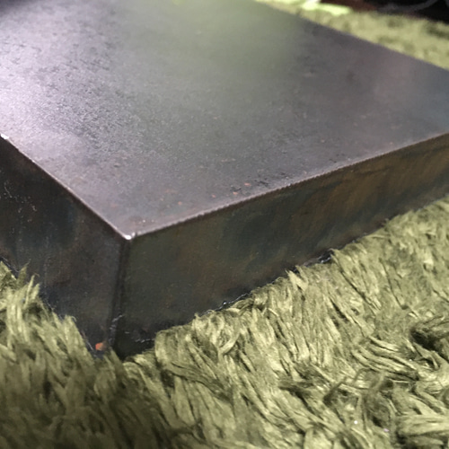 正方形30×30cm 32mm極厚鉄板 作業台、アンビル 、金床などに 正方形30×30cm 32mm極厚鉄板 作業台、アンビル 、金床などに
